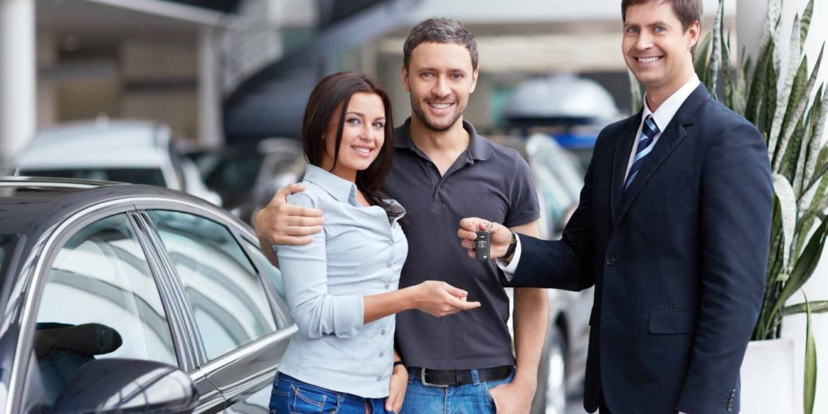 Choosing the Right Car Dealer: A Comprehensive Guide