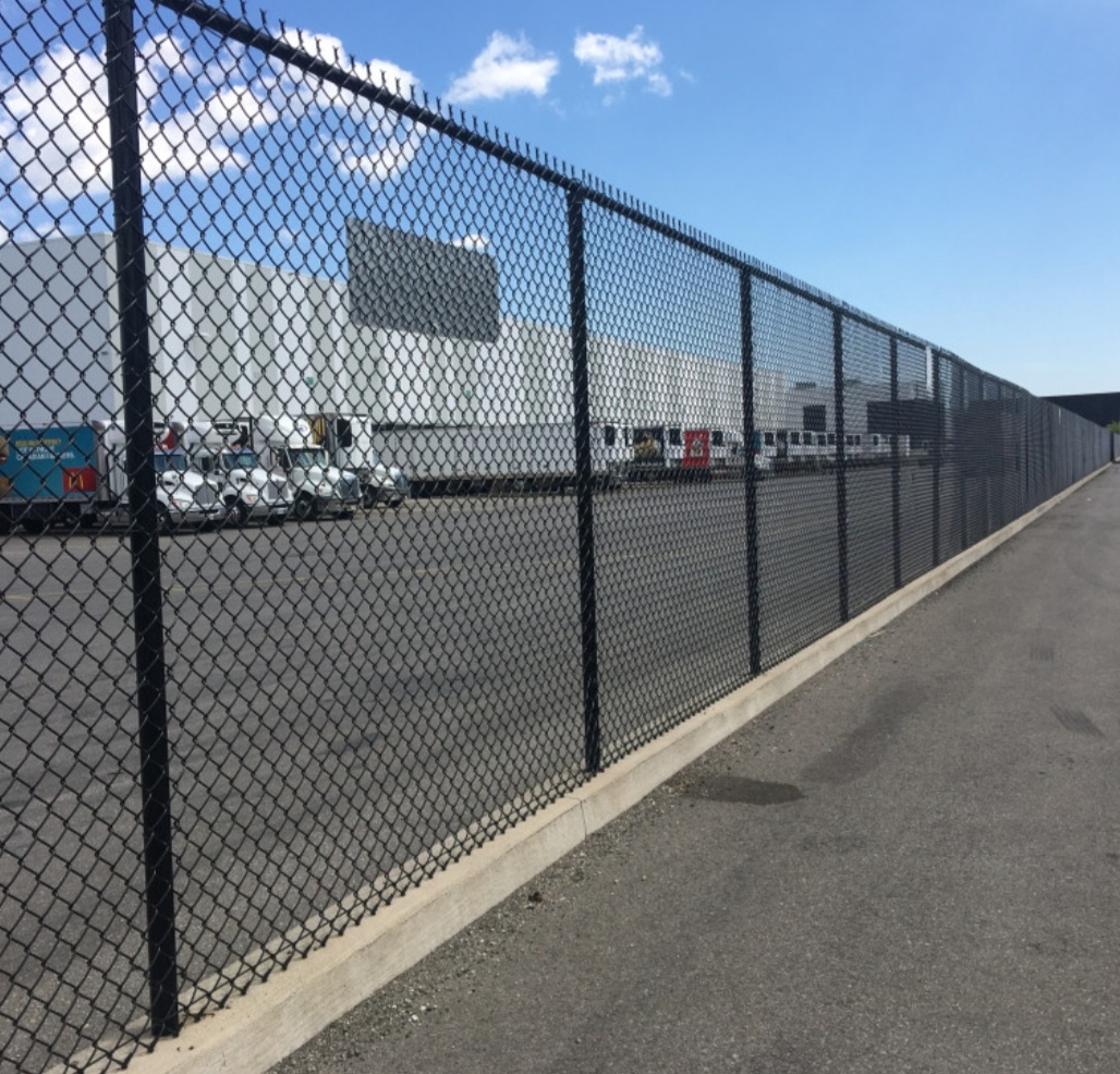 Chain Link Fence Gates Installation      in canada