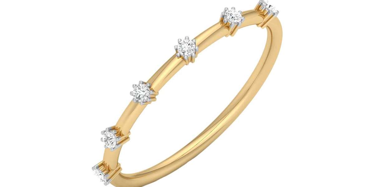 A Complete Guide to Gold Rings with Diamonds