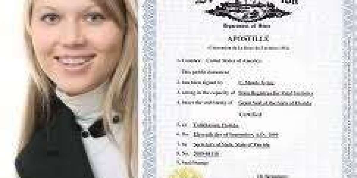 How Mobile Notaries Can Simplify Your Apostille and Legal Document Needs in Florida