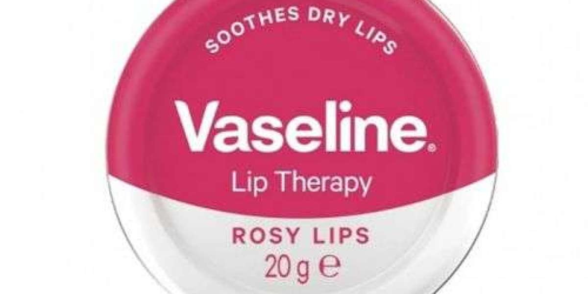 Your Everyday Solution for Soft, Moisturized Lips With Vaseline Lip Therapy