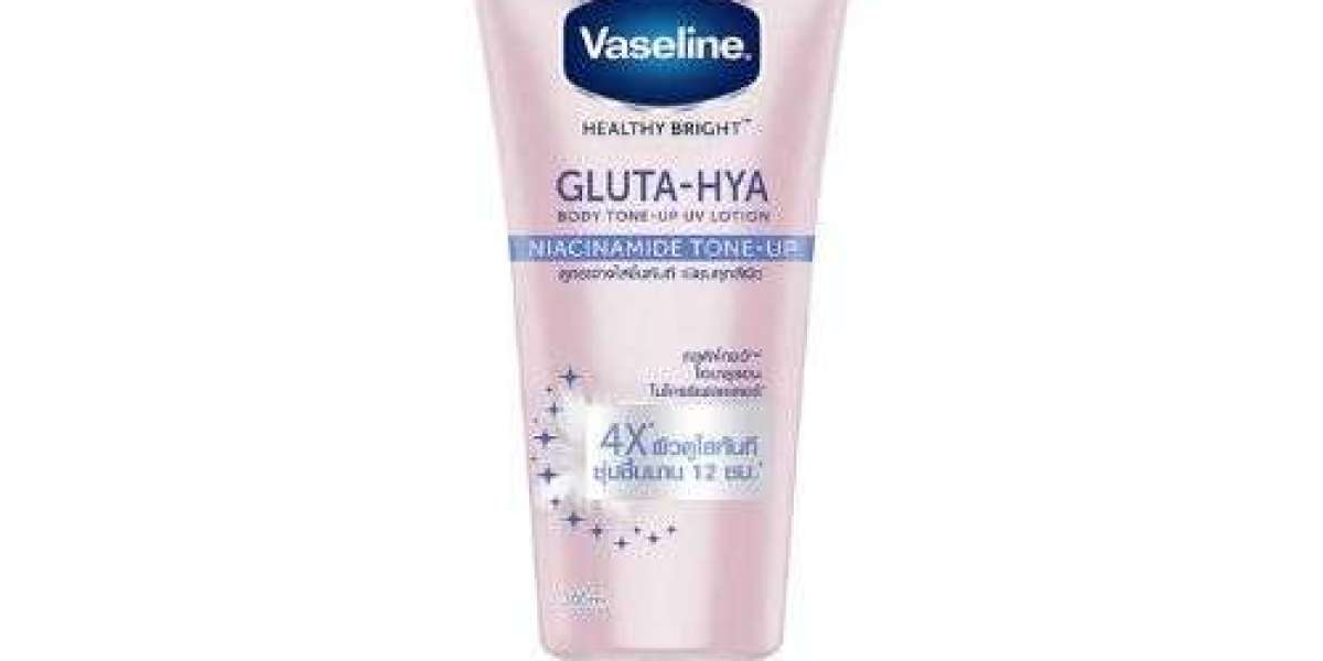 Radiant Skin with Vaseline Gluta-Hya Niacinamide Body Tone-Up Lotion