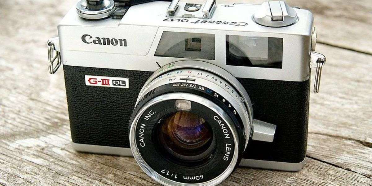 Exploring Classic Cameras: From the Canon PowerShot SX200 to the Best Rangefinder Film Cameras