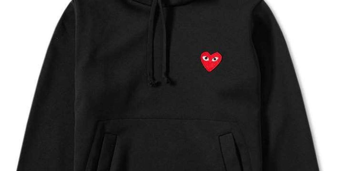 CDG Hoodies: A Fusion of Minimalism and Streetwear Elegance