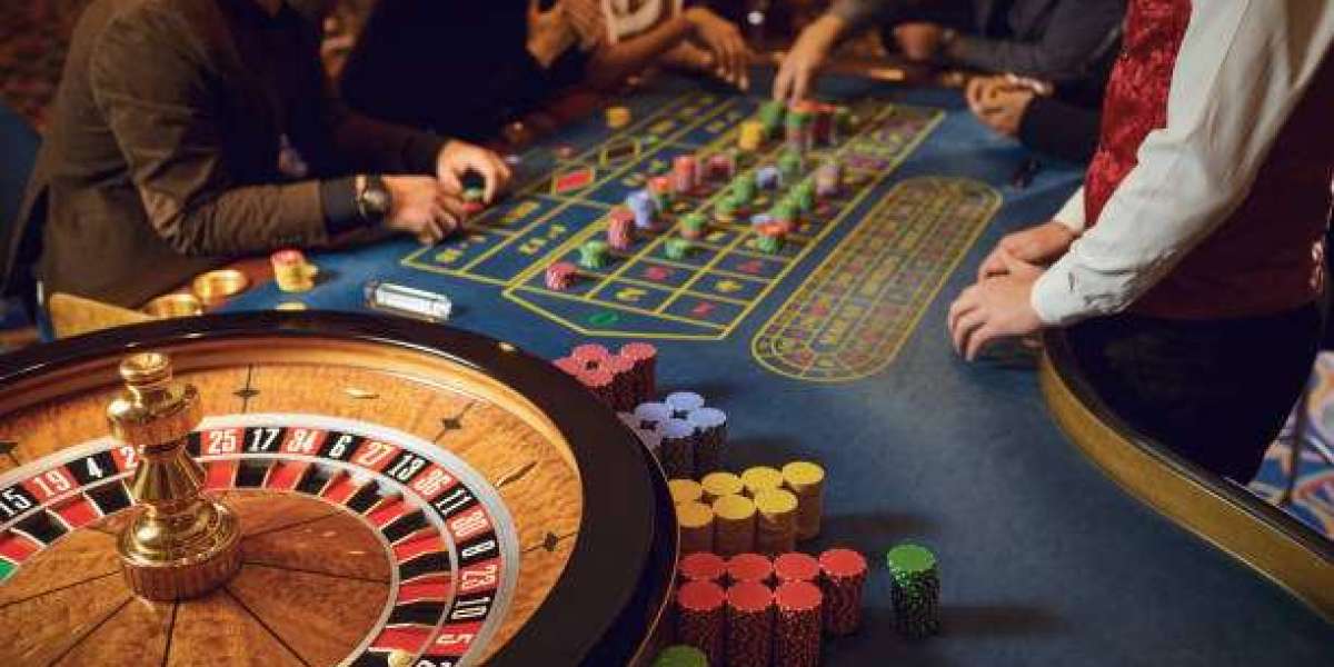 Live Casino Experiences in Bangladesh: Play from Home with Real Dealers