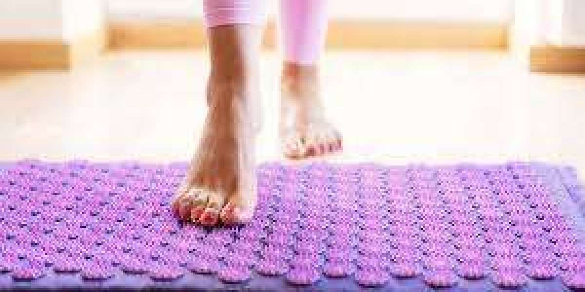 Bed of Nails Mat: A Simple Way to Ease Back Pain at Home