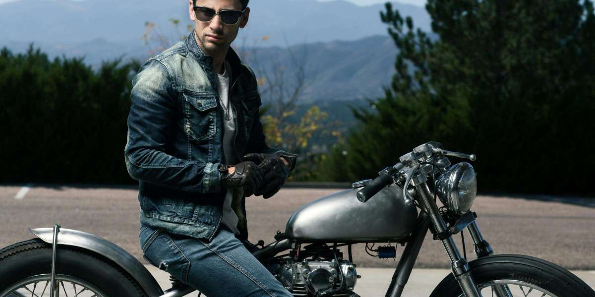 Men’s Leather Jackets: How to Buy the Correct Fit