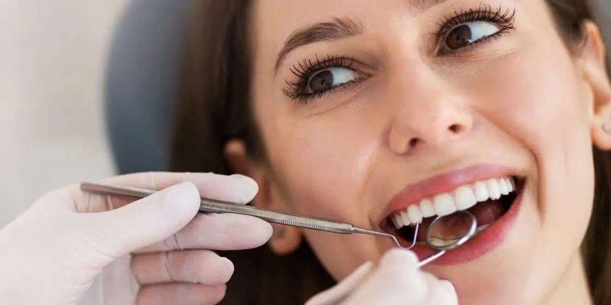 Get a Bright, Summer-Ready Smile with Cosmetic Dentistry