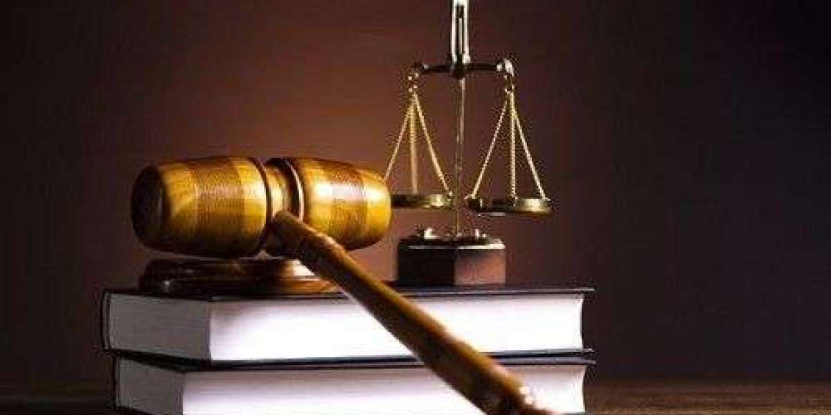 Why Every Business Needs a Banking & Finance Lawyer