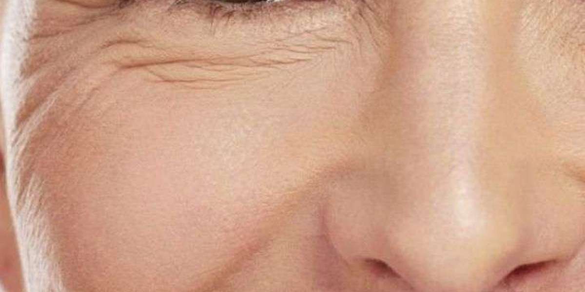 What conditions can eyelid surgery in Philadelphia treat?