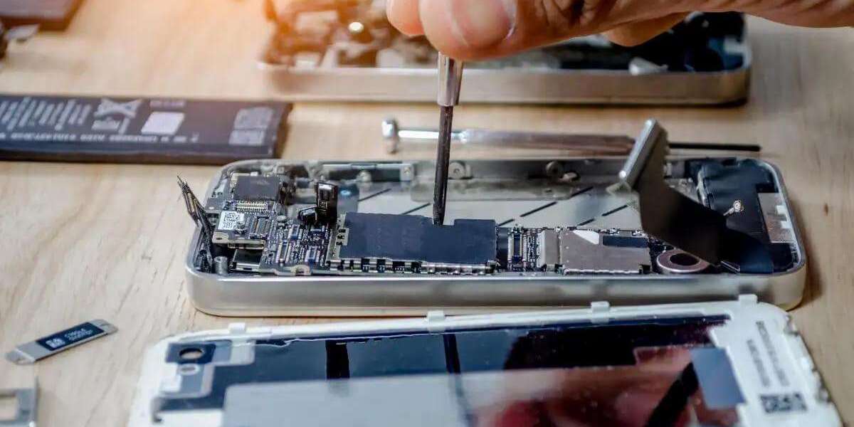 iPhone Repair Garland