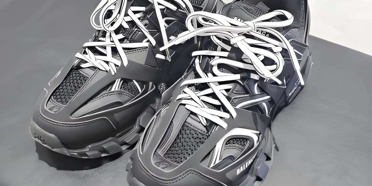 巴黎世家balenciaga台灣潮流焦點：從track 2到runner全系列進化